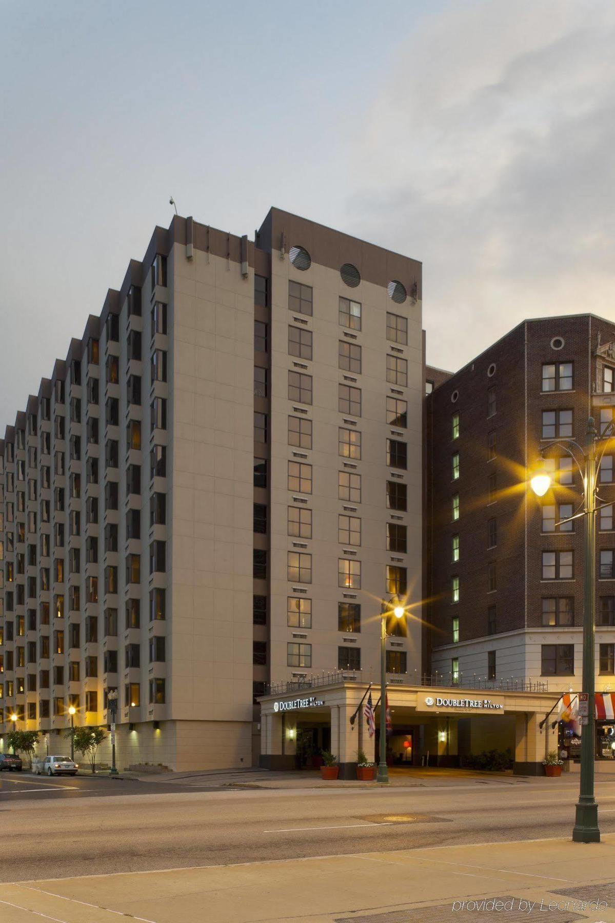Doubletree By Hilton Memphis Downtown Hotel Exterior photo